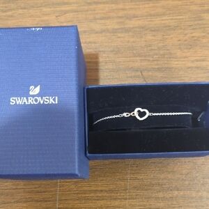 Swarovski Silver Heart adjustable Bracelet nwt Beautiful Delicate